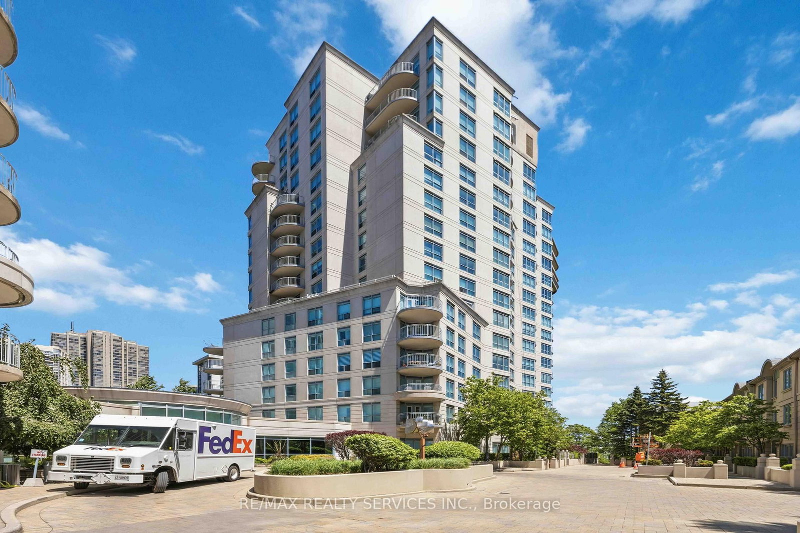 2111 Lake Shore Boulevard W, Unit 121