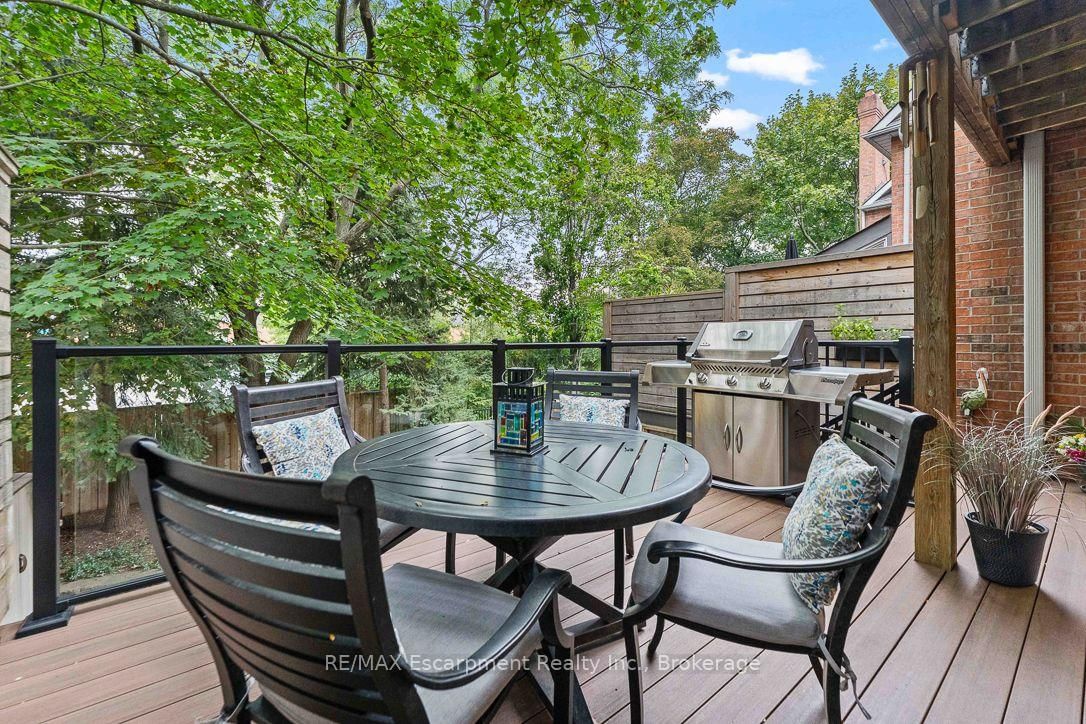2331 Marine Drive • Oakville, ON photo 33