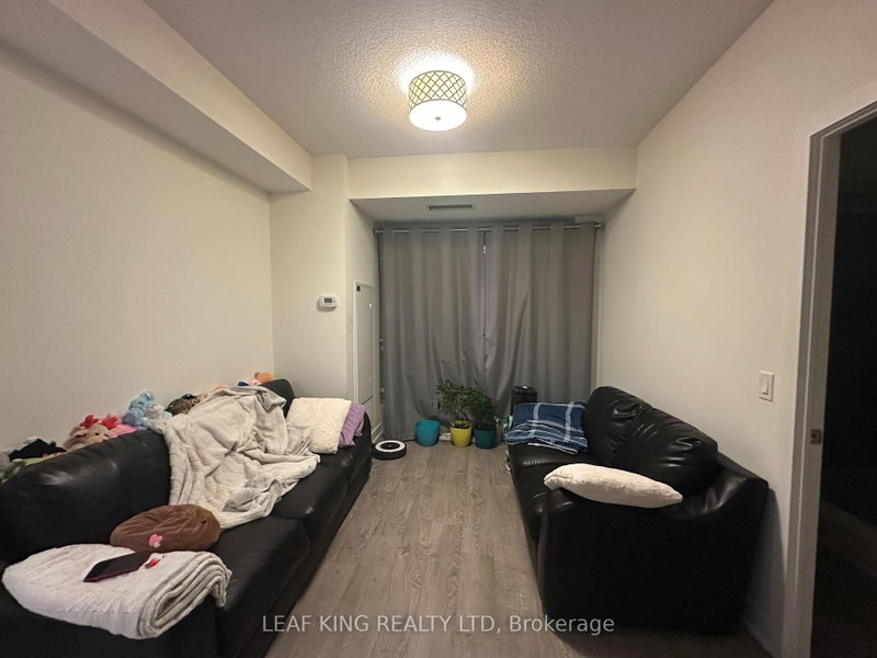 9 Mabelle Ave photo 5