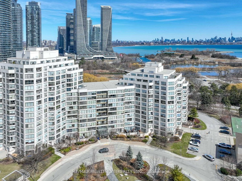 607 - 2261 Lake Shore Boulevard W