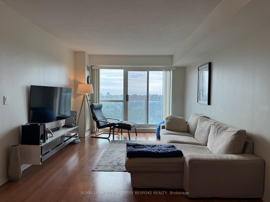 614 - 1403 Royal York Road 3