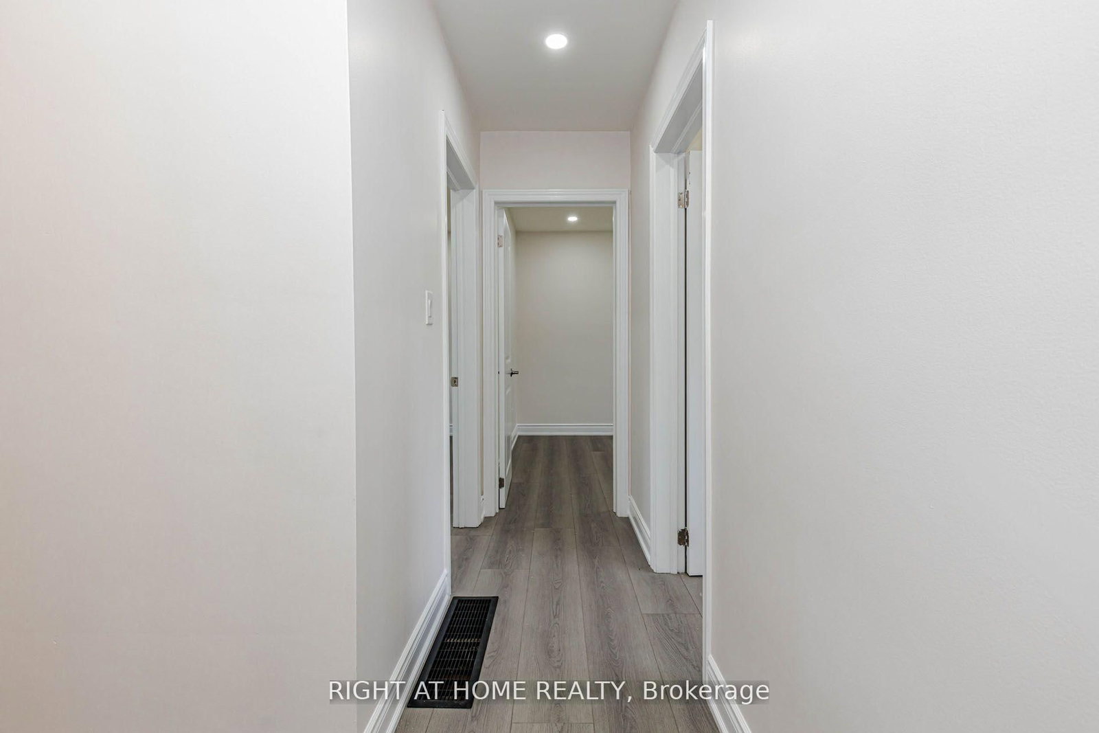 5154 New Street • Burlington, ON photo 23