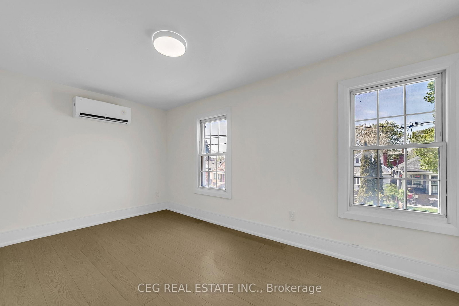 23 16th Street • Toronto, ON photo 30