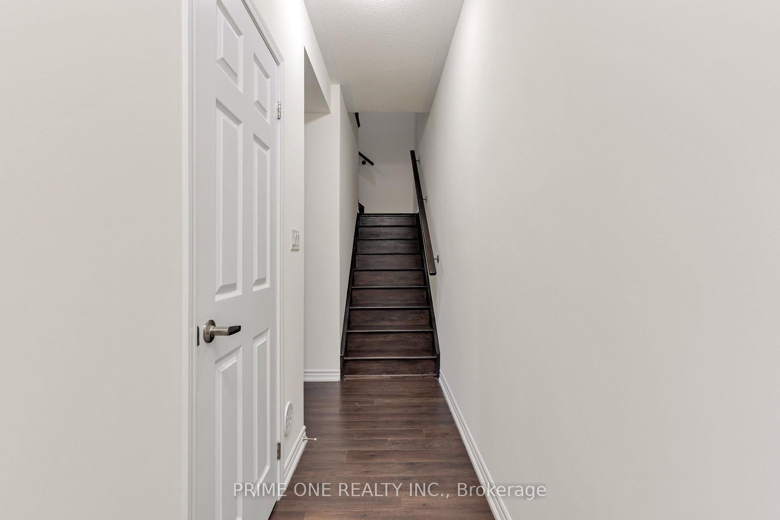 240 Lagerfeld Drive • #16 • Brampton, ON photo 5