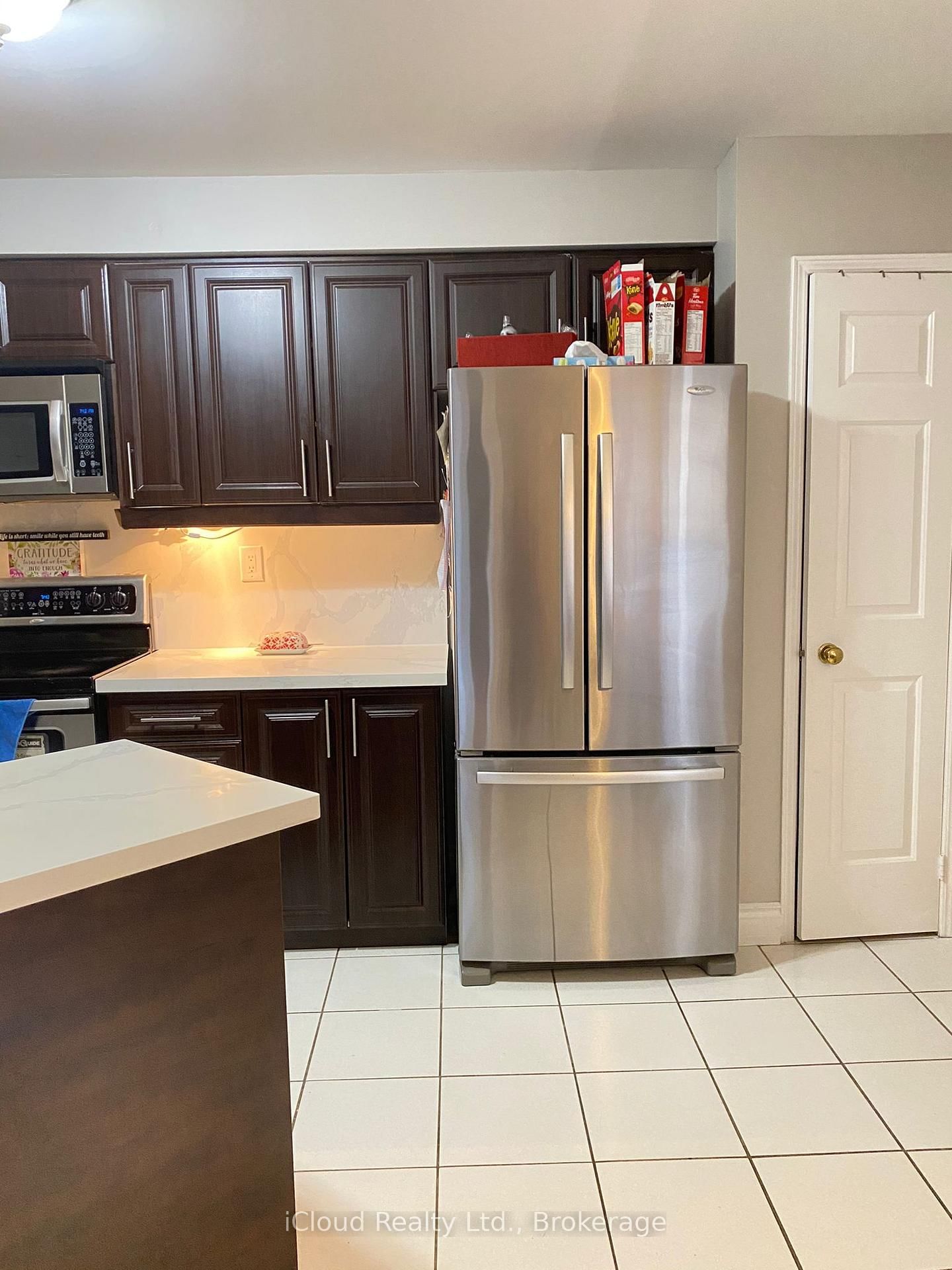 2776 Lindholm Crescent • Mississauga, ON photo 6