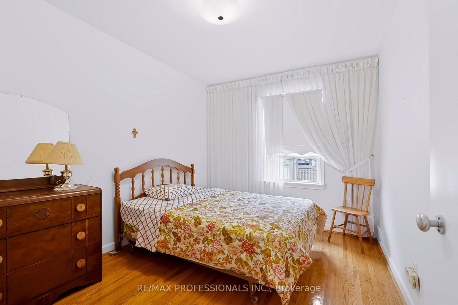 26 Nordin Avenue • Toronto, ON photo 22