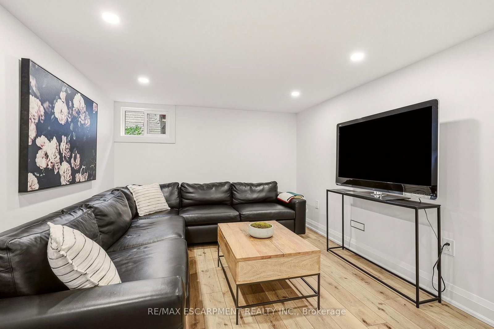 3368 Guildwood Drive • Burlington, ON photo 39