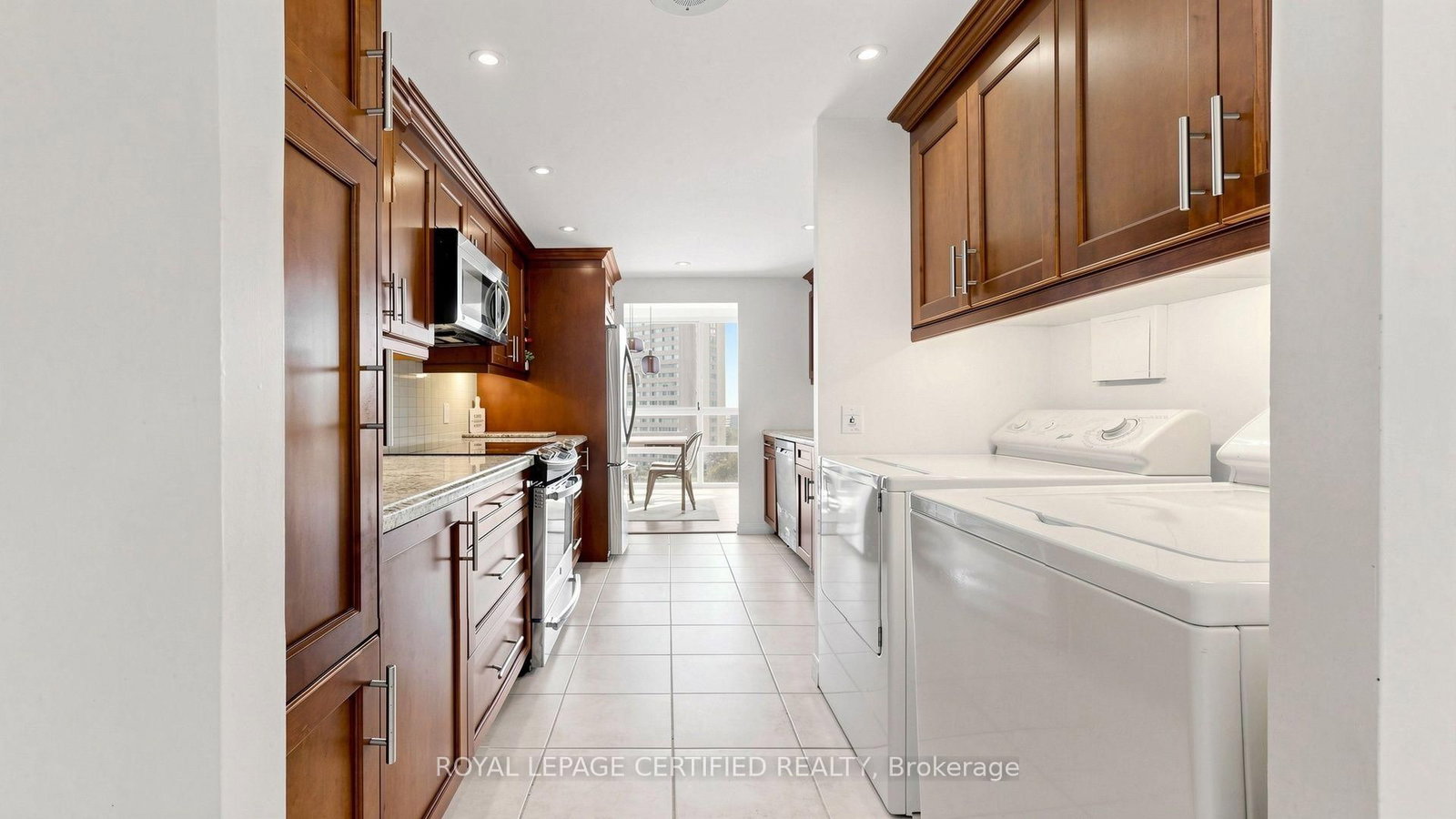 3650 Kaneff Crescent • #802 • Mississauga, ON photo 35