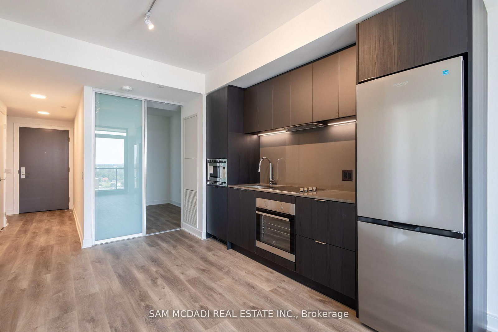 1517-86 Dundas St, Mississauga, view 7