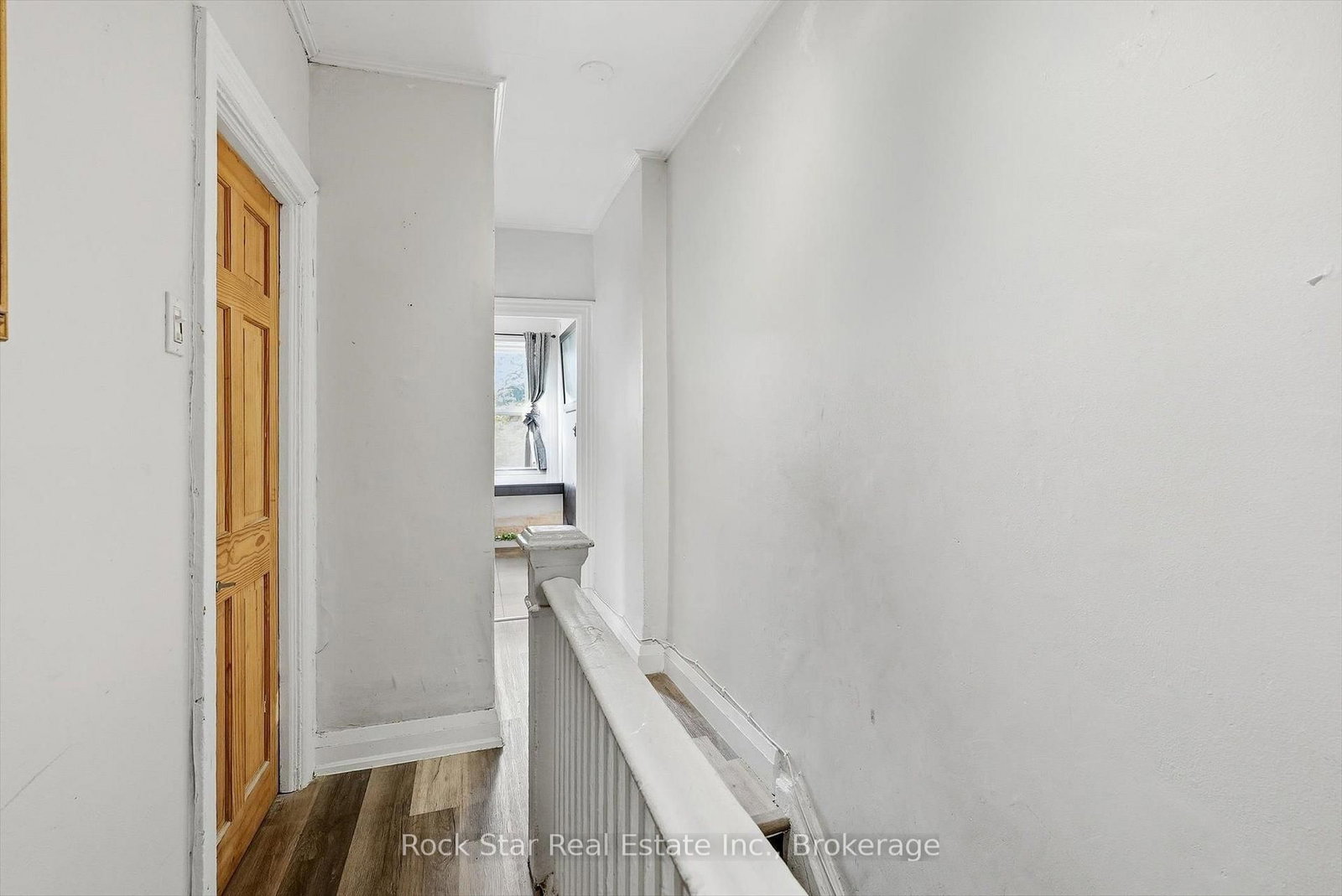 1259 Davenport Road • Toronto, ON photo 12