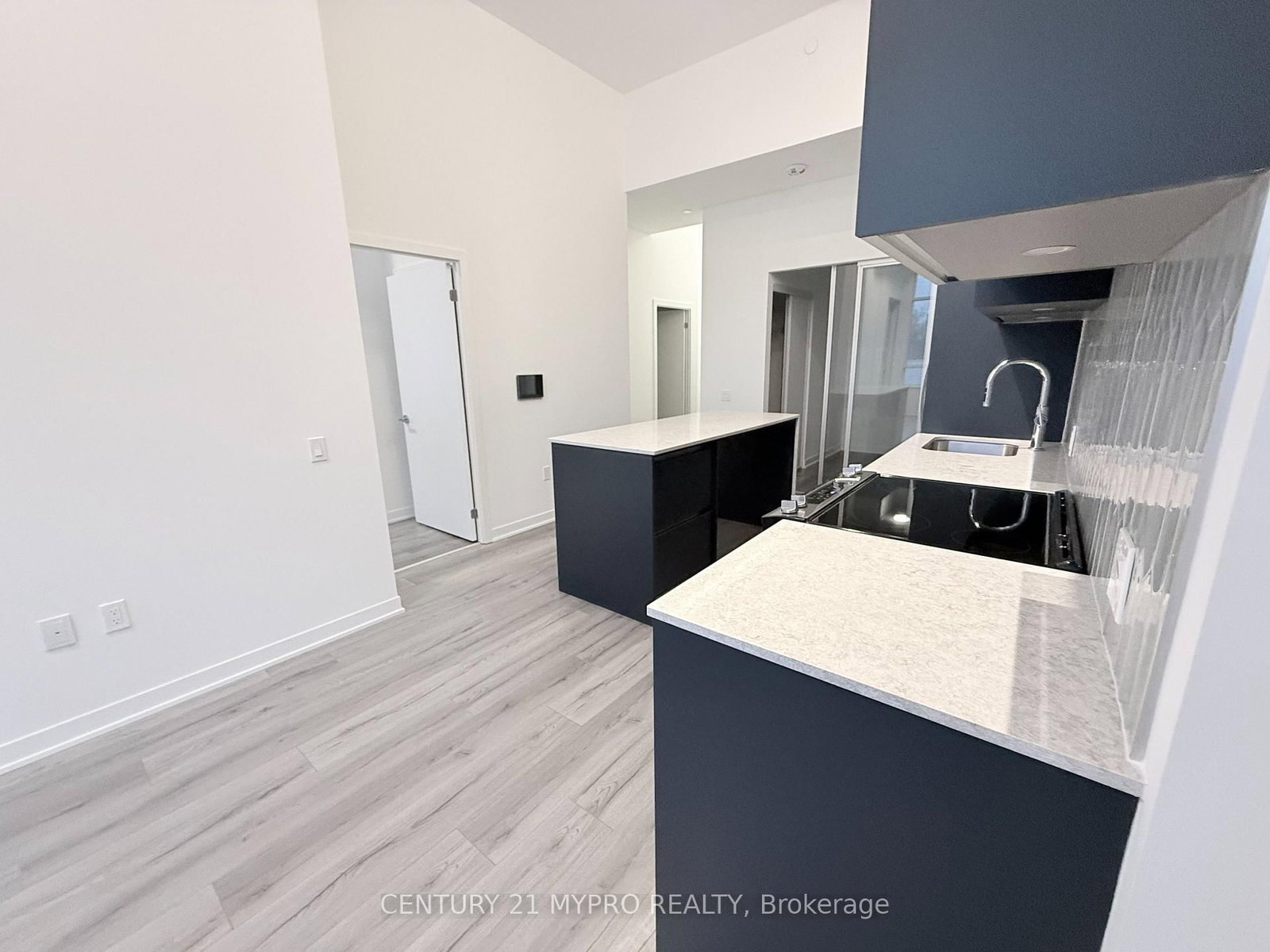 395 Dundas Street W • #115 • Oakville, ON photo 8