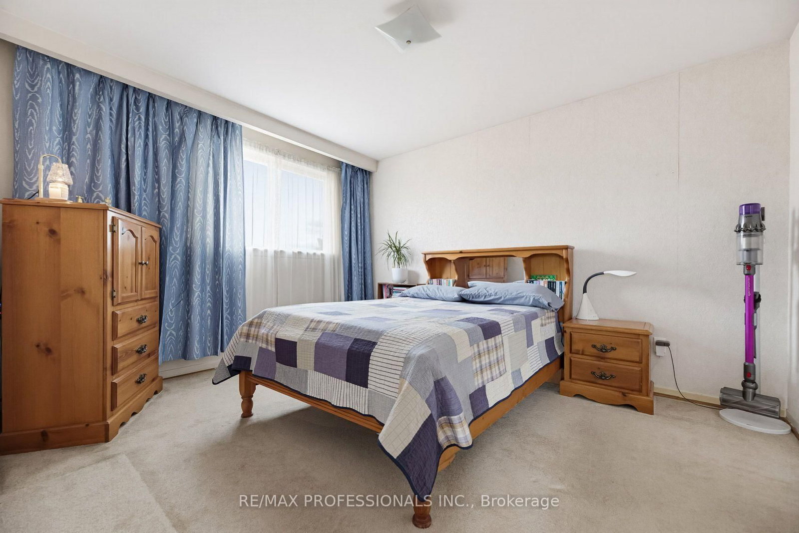 7540 Darcel Avenue • Mississauga, ON photo 27