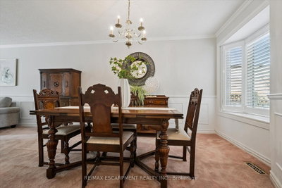 2203 Robin Drive • Mississauga, ON photo 8