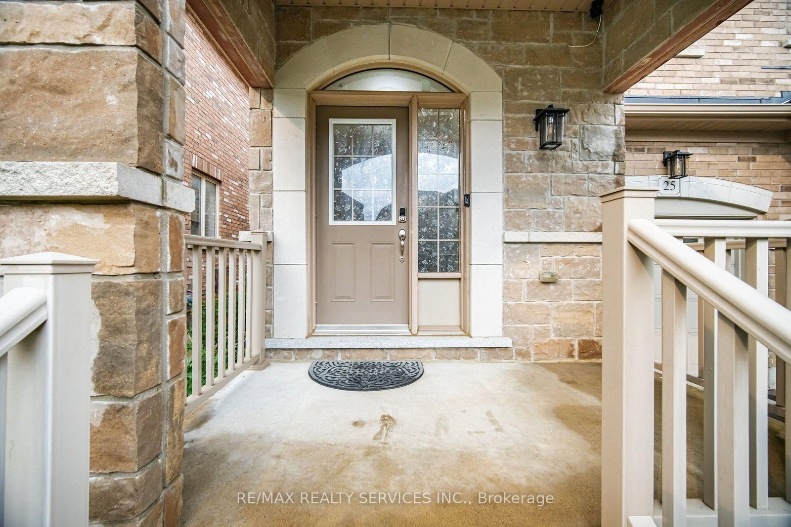 25 YATELY Street • Brampton, ON photo 6