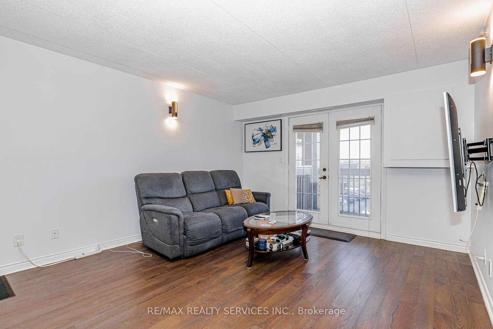 4005 Kilmer Drive • #310 • Burlington, ON photo 12