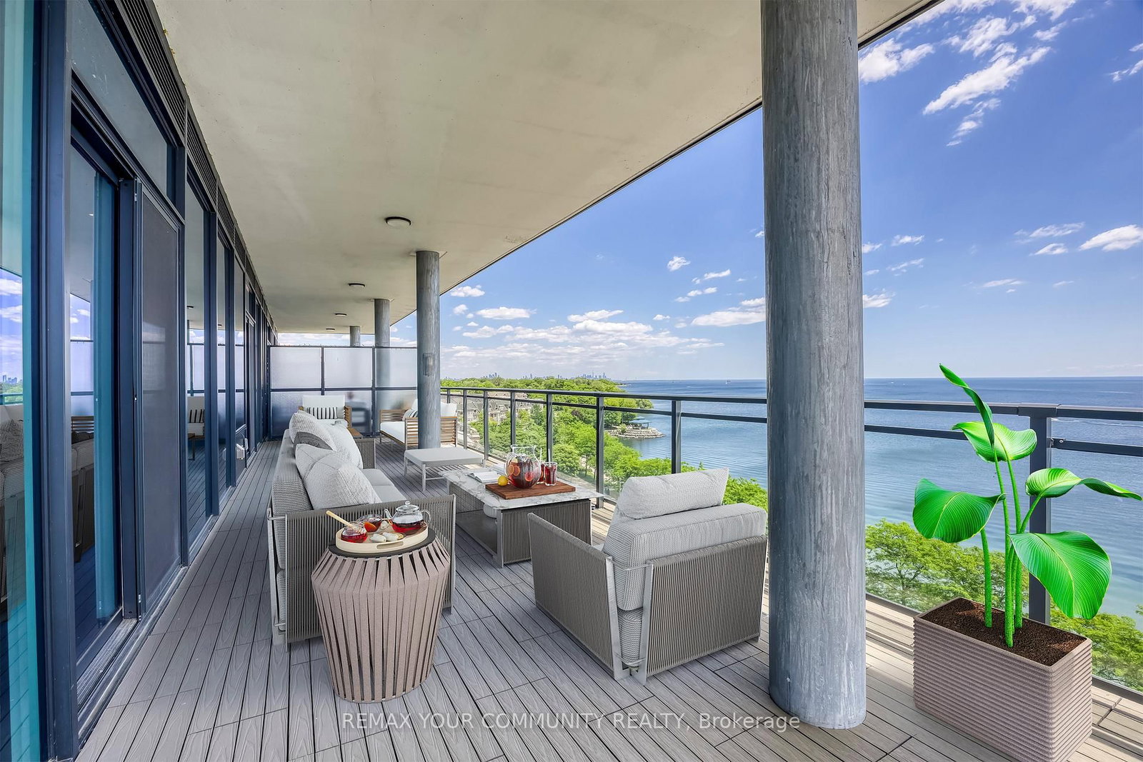55 Port Street E • #702 • Mississauga, ON photo 5