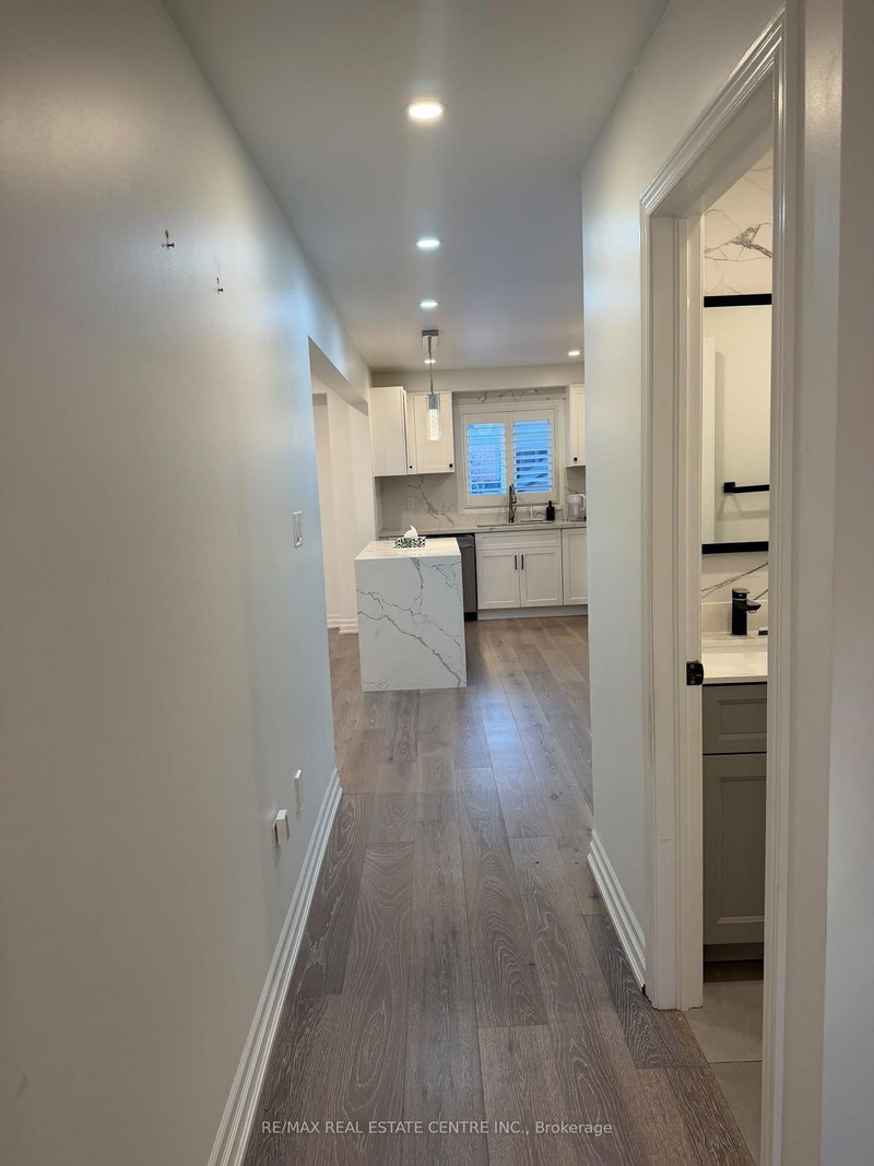 4679 Thomas Alton Blvd photo 5