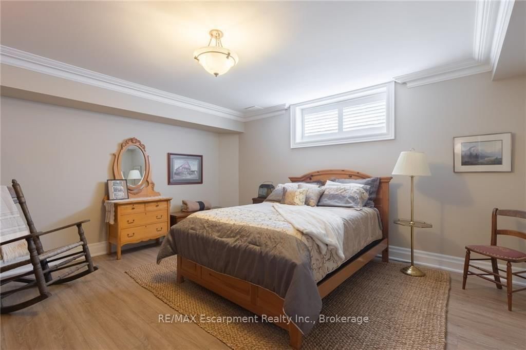 29 Howard Avenue • Oakville, ON photo 34
