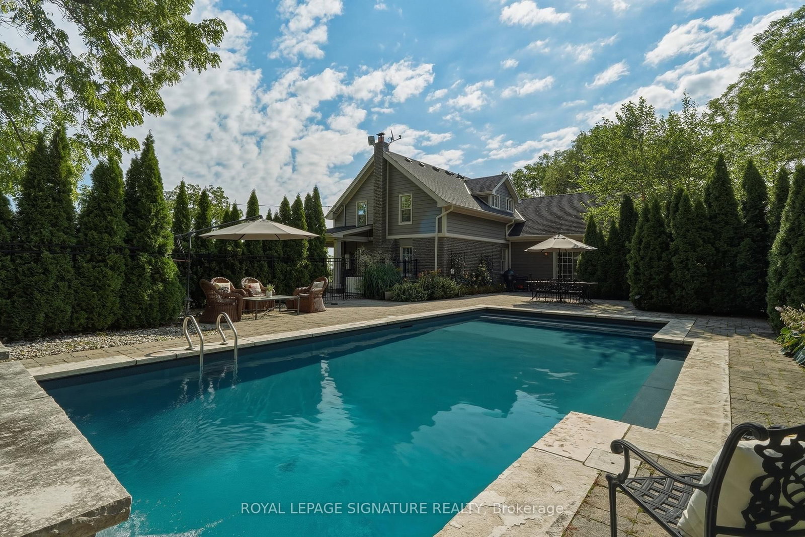 5062 Walkers Line • Burlington, ON photo 39