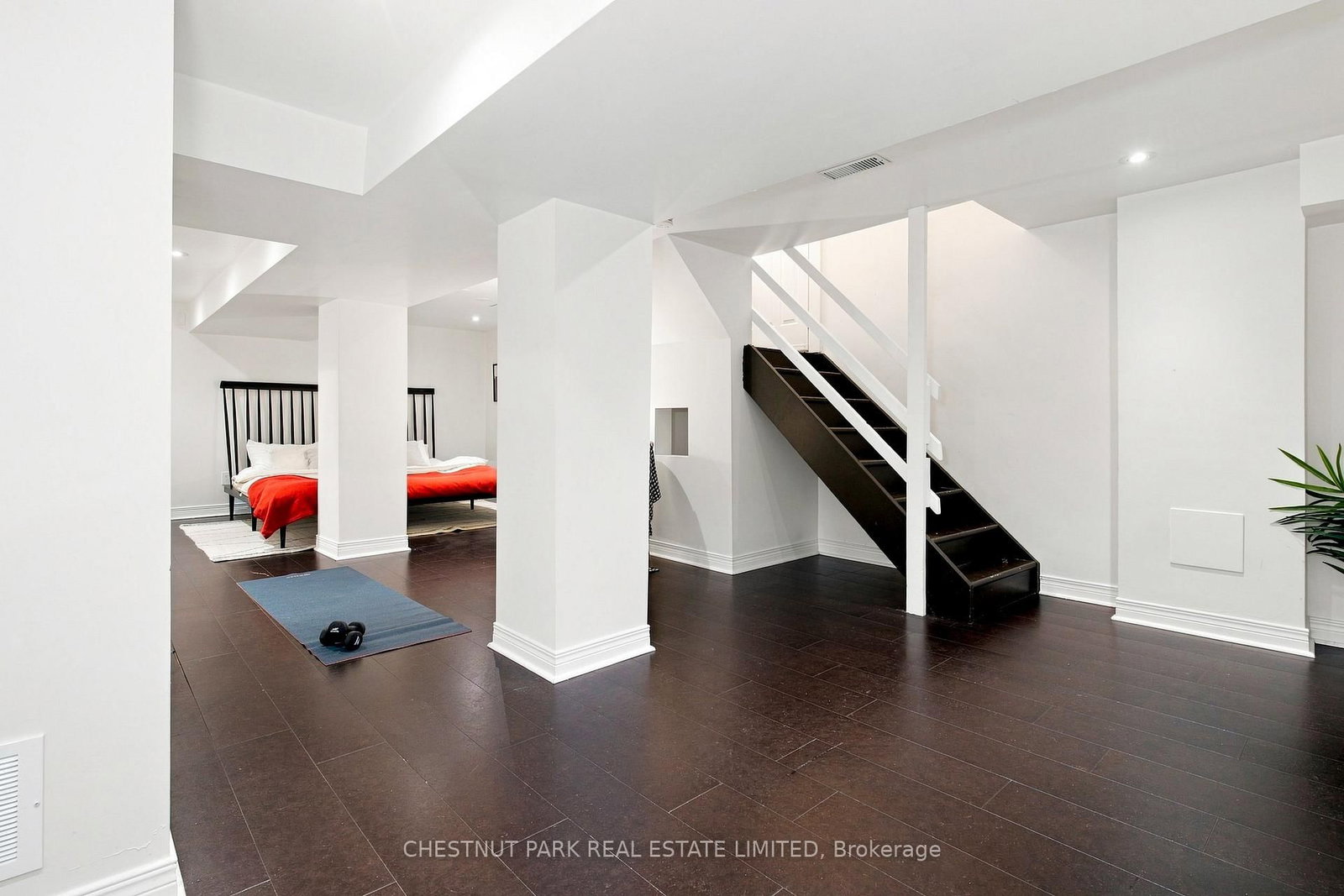 127 Durie Street • Toronto, ON photo 28