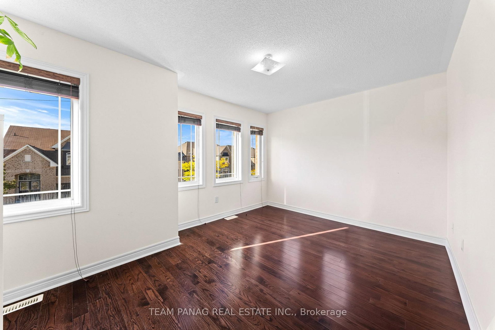 124 Watsonbrook Drive • Brampton, ON photo 33