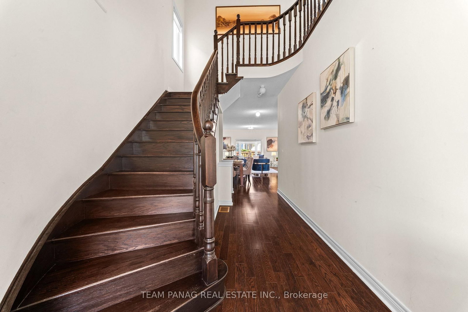 124 Watsonbrook Drive • Brampton, ON photo 6