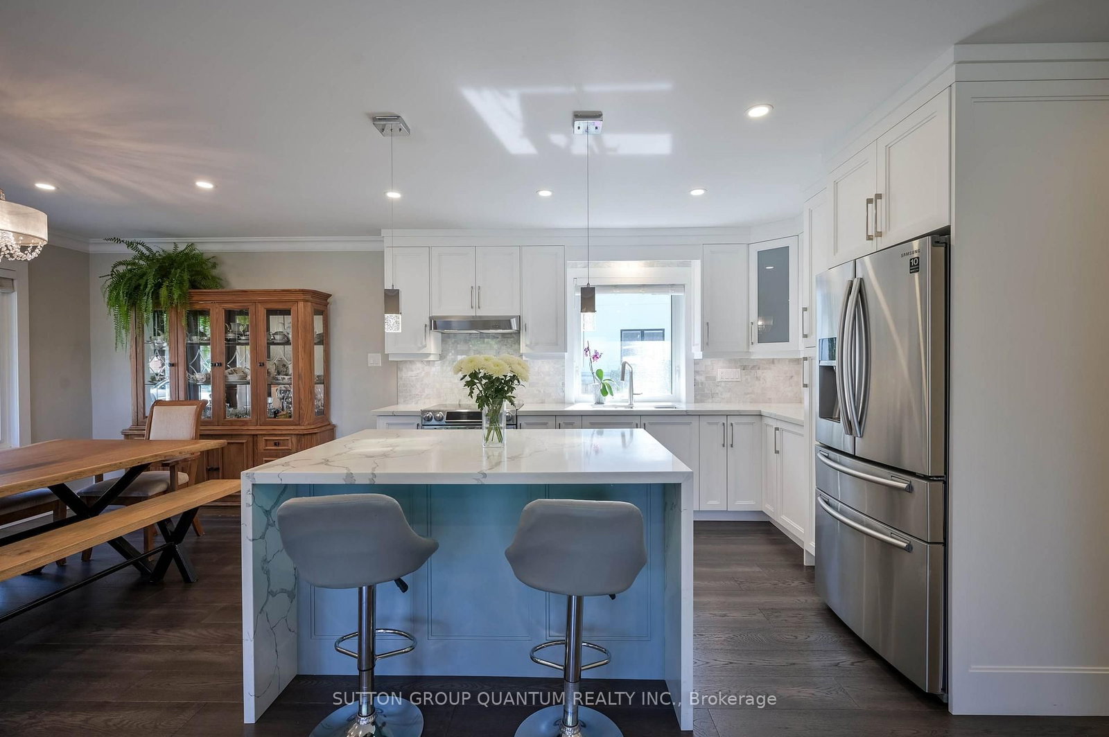 390 Wendall Place • Oakville, ON photo 5