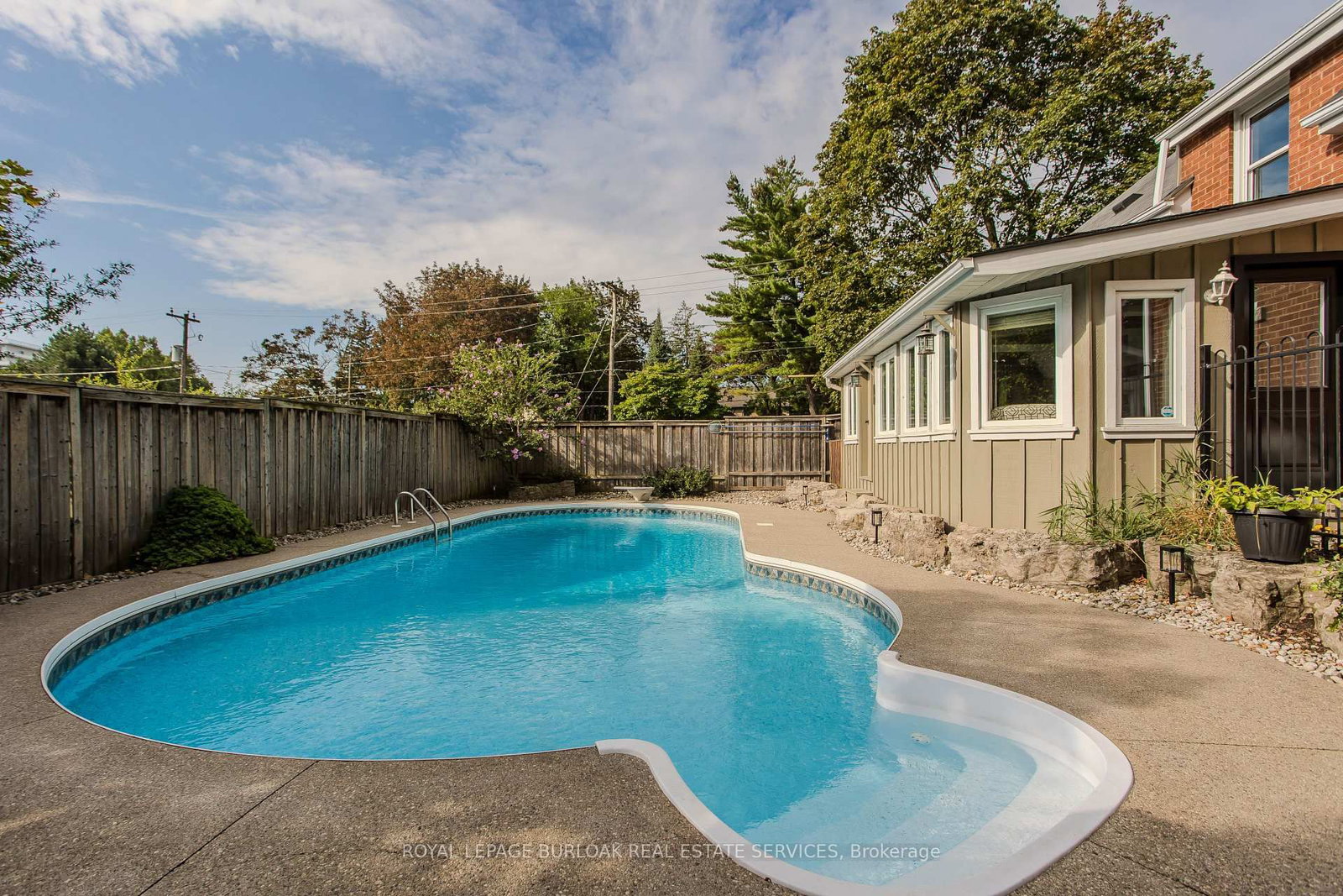 911 Lasalle Park Road • Burlington, ON photo 32