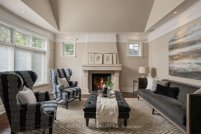 1074 Lavender Lane photo 5
