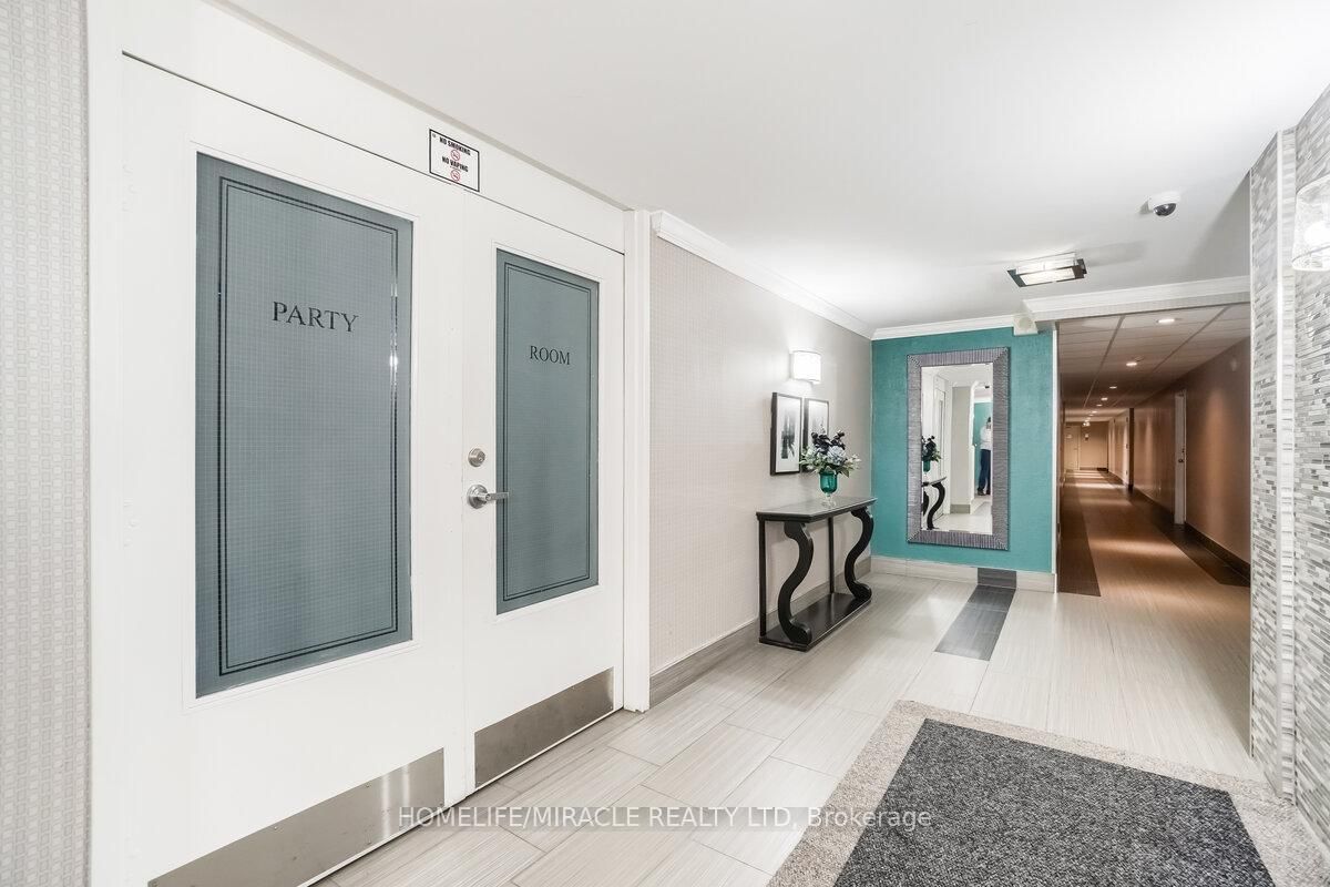 15 Kensington Road • #1703 • Brampton, ON photo 32