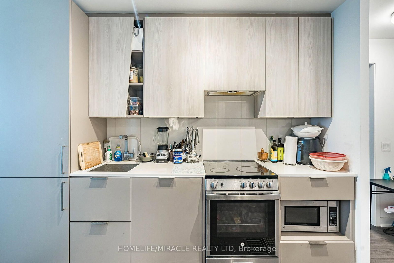 209-3900 Confederation Pkwy, Mississauga, view 13