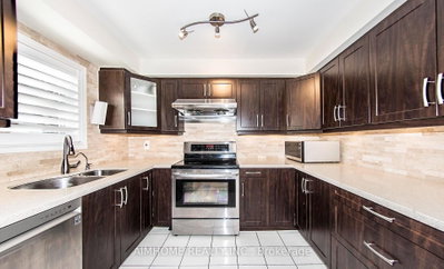 1122 Glen Valley Road • Oakville, ON photo 9