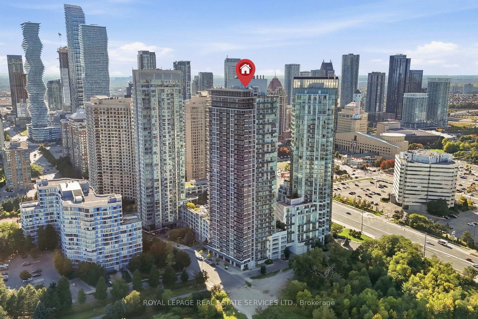223 Webb, Mississauga, Ontario L5B 0E8