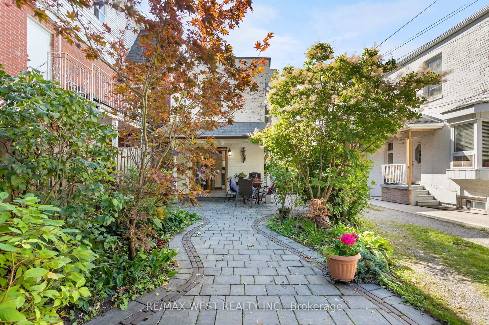 195 Dunn Ave, Toronto, view 39