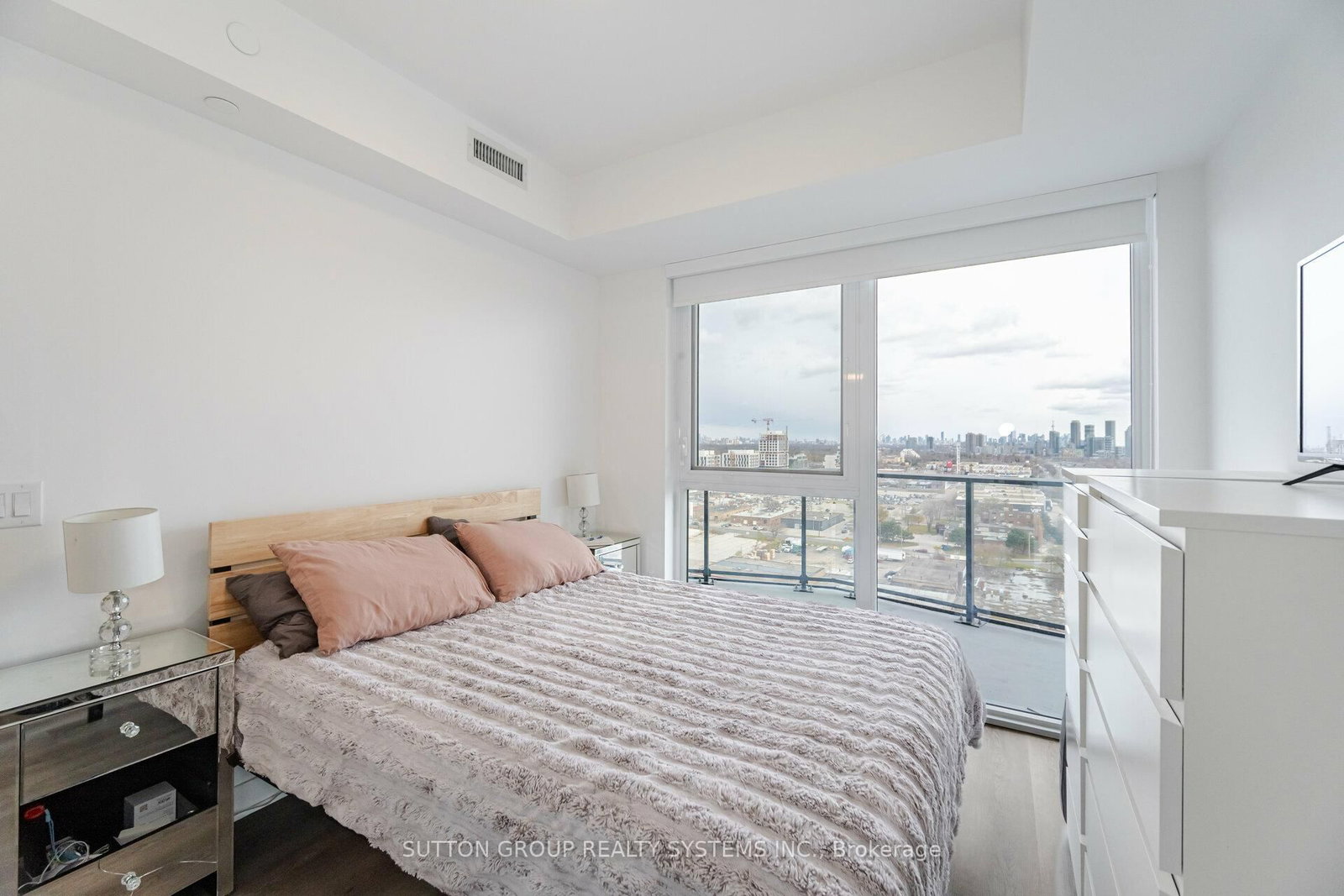 Photo 12 of 36 Zorra St, Unit 1607