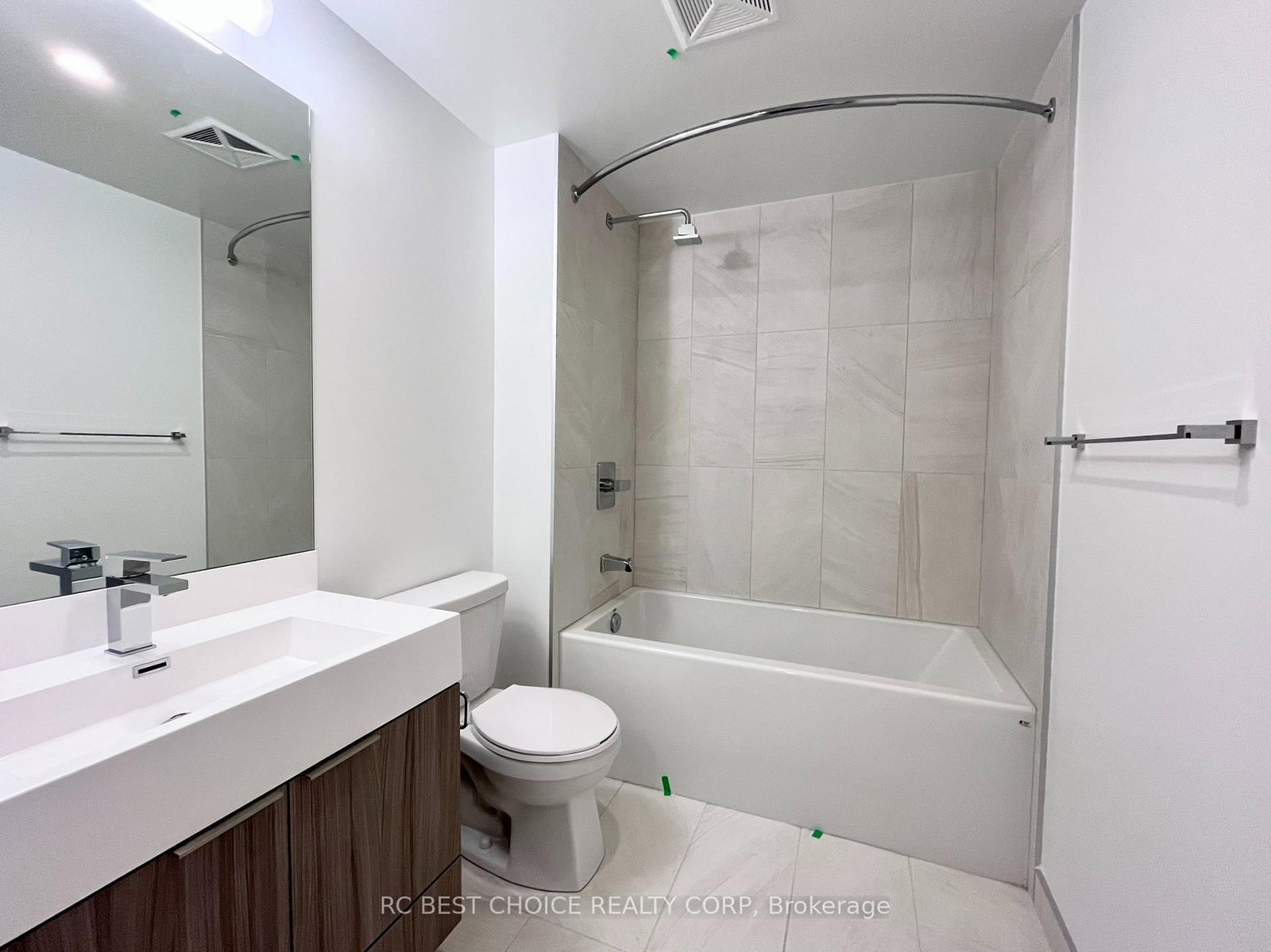 Photo 8 of 30 Samuel Wood Way, Unit 1905