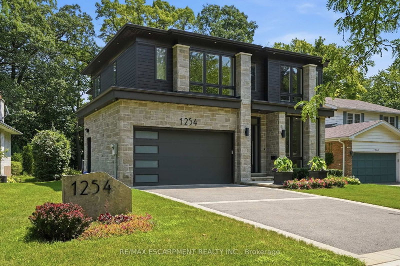 1254 Bramblewood Lane