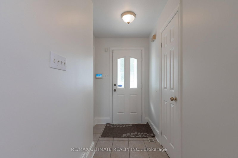 6 Redberry Pkwy photo 2
