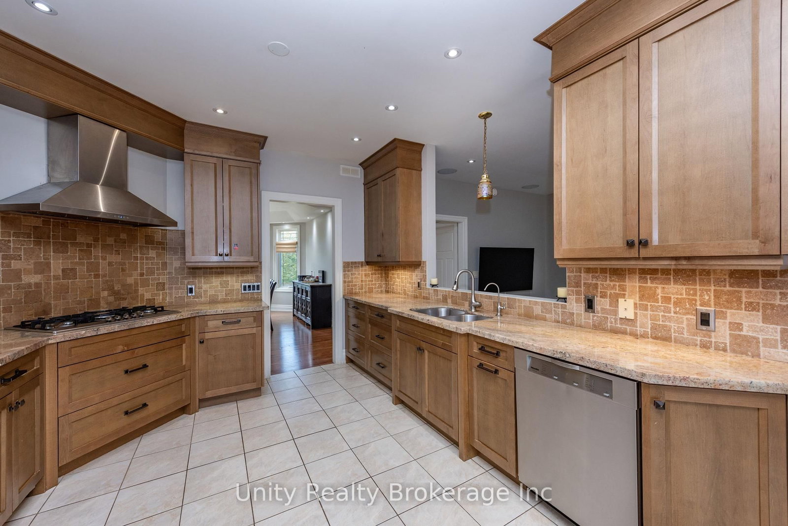 7 Golfdale Court • Caledon, ON photo 12