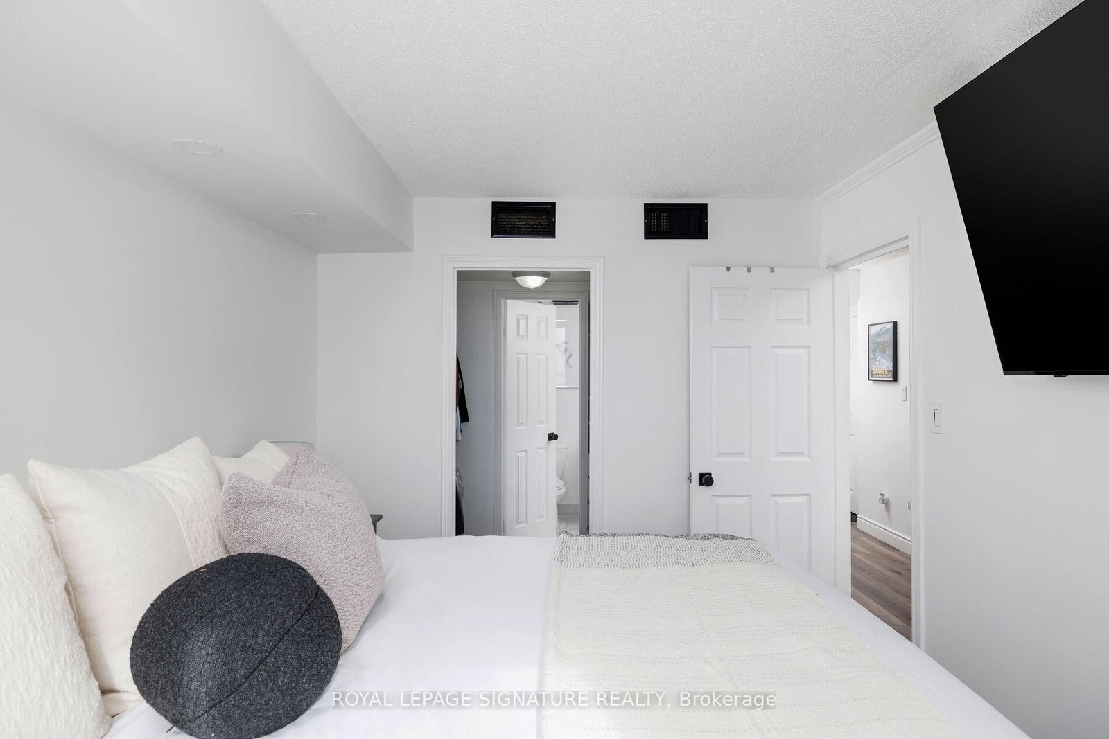 880 Dundas Street W • #909 • Mississauga, ON photo 13