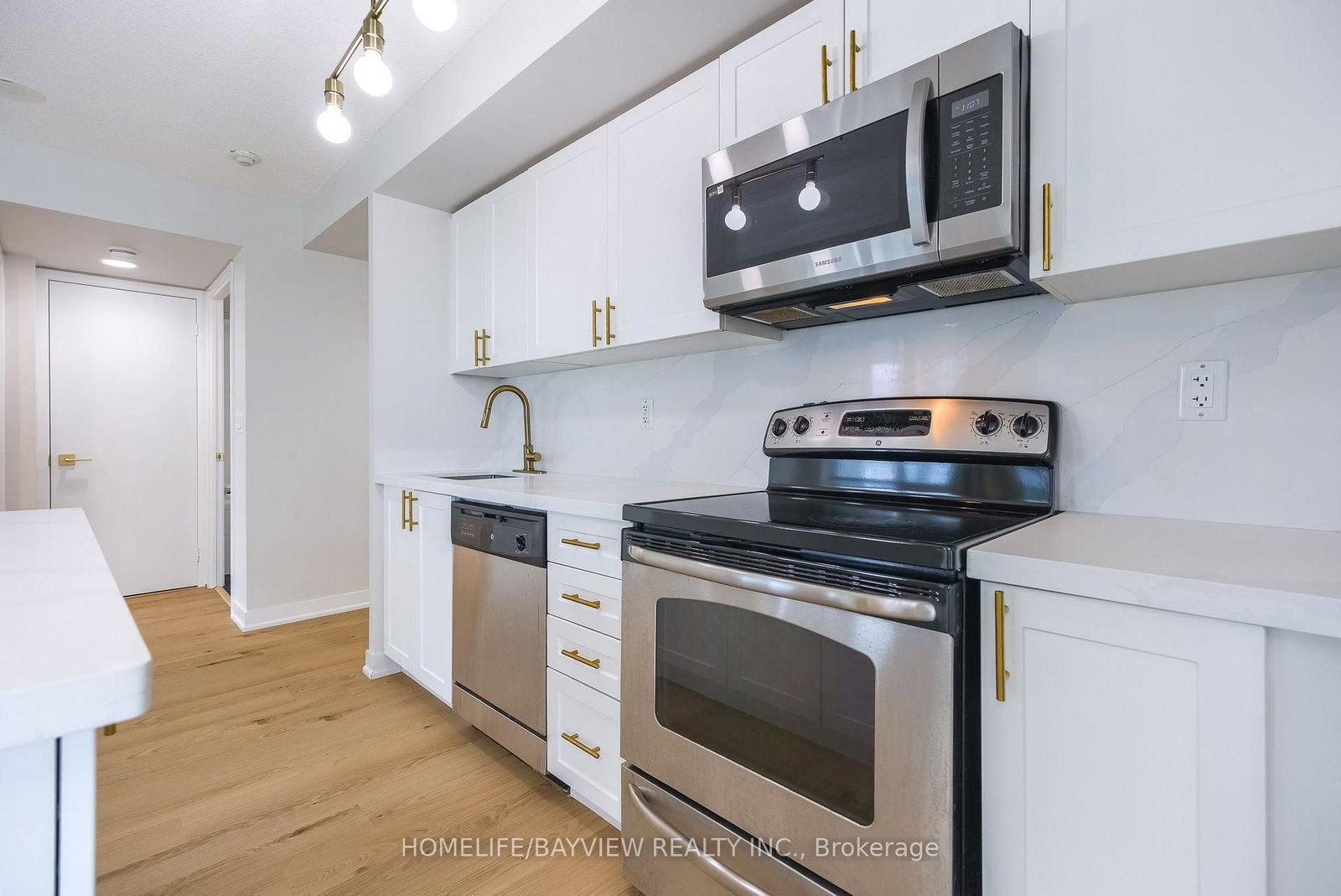 155 Legion Road N • #1913 • Toronto, ON photo 8