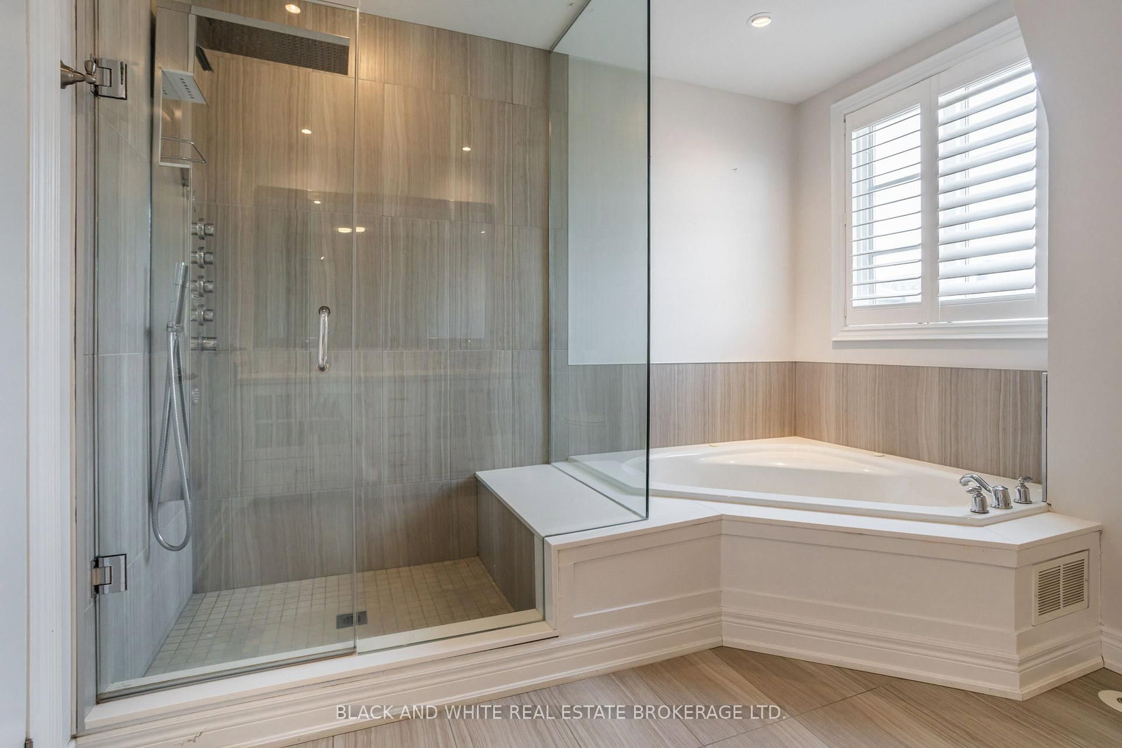55 Lobo Mews, Toronto, view 11