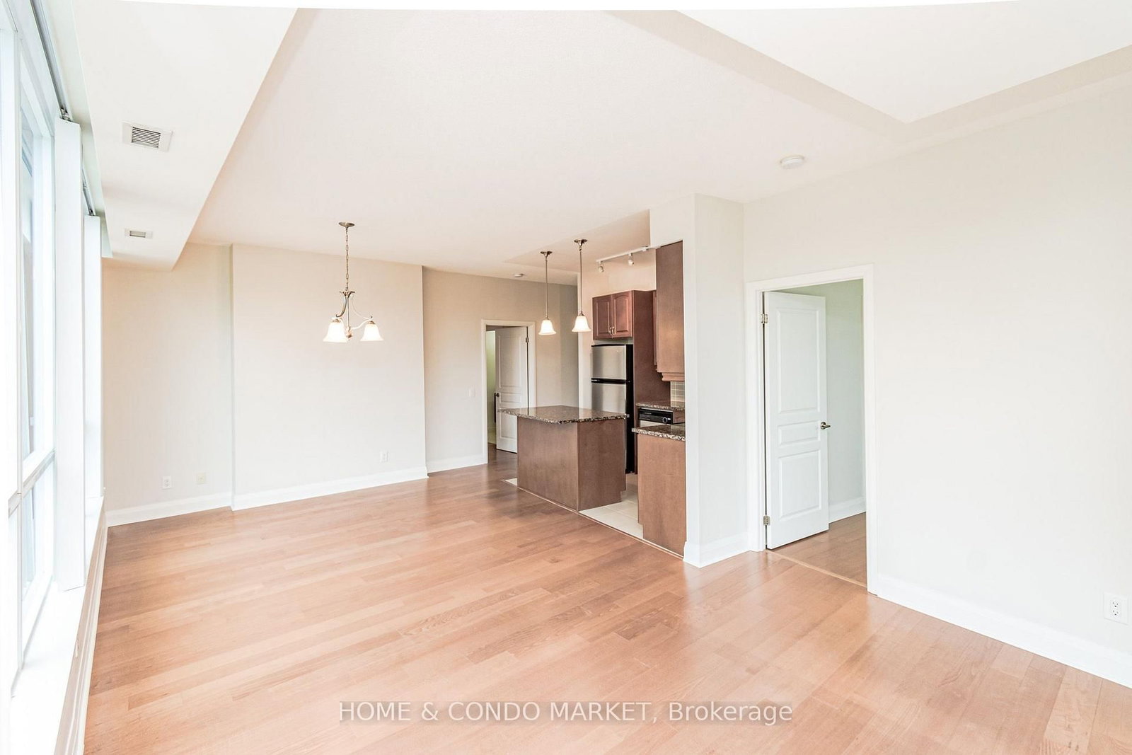 315-1 Hurontario St, Mississauga, view 14
