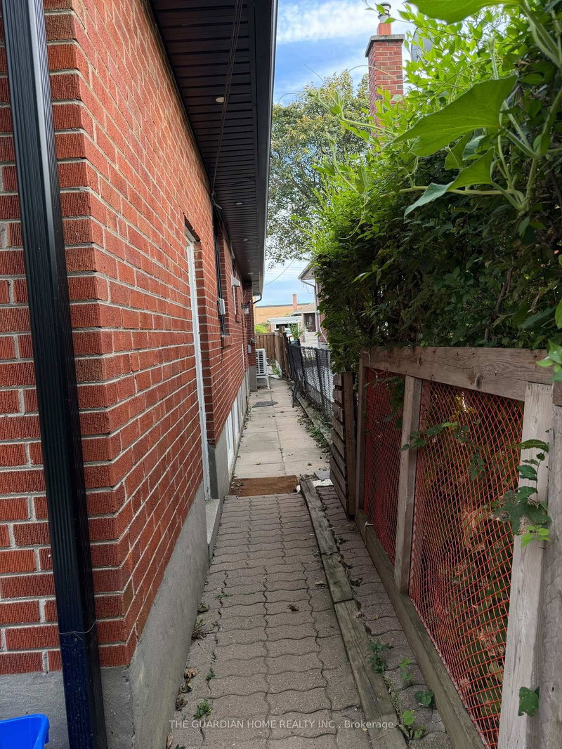 Bsmt - 19 Bolger Place