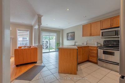 409 Fernforest Drive • Brampton, ON photo 6