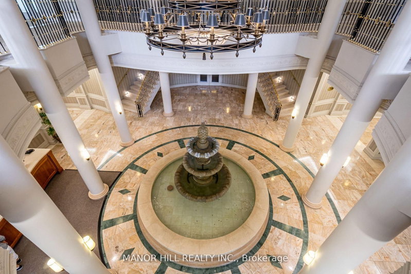402 - 35 Kingsbridge Garden Circle