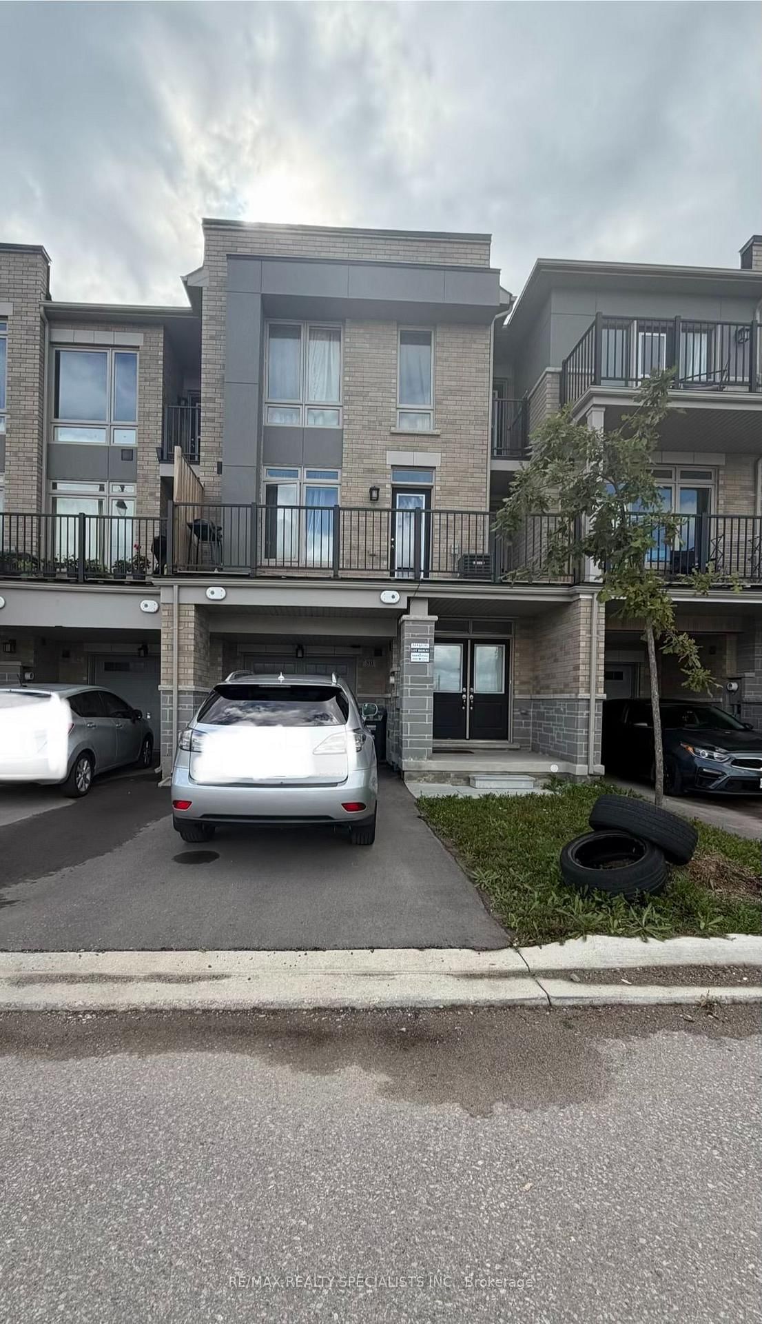 80 Donald Ficht Crescent