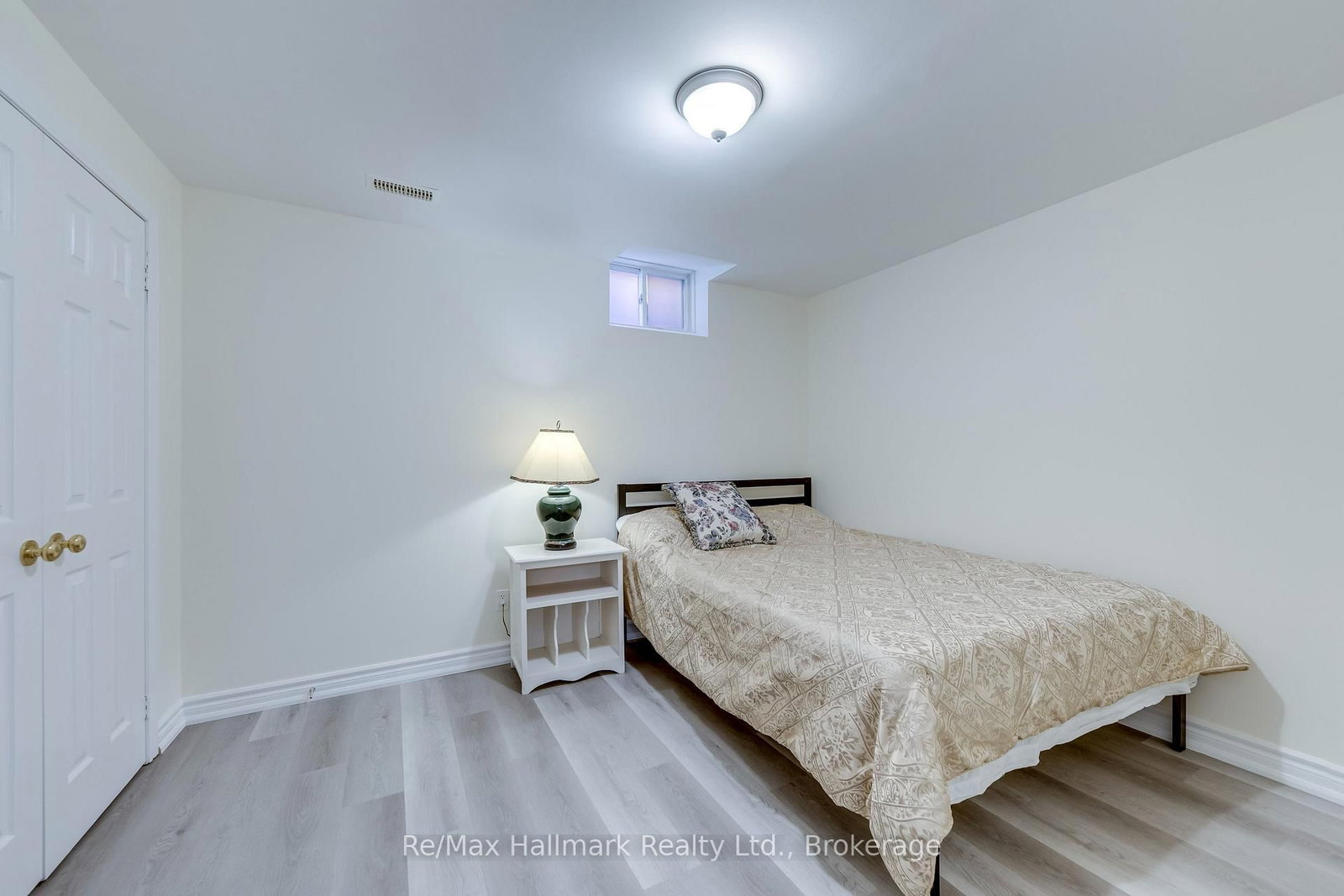 2241 Adirondak Trail • Oakville, ON photo 42