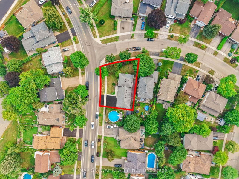 2673 Thorn Lodge Drive