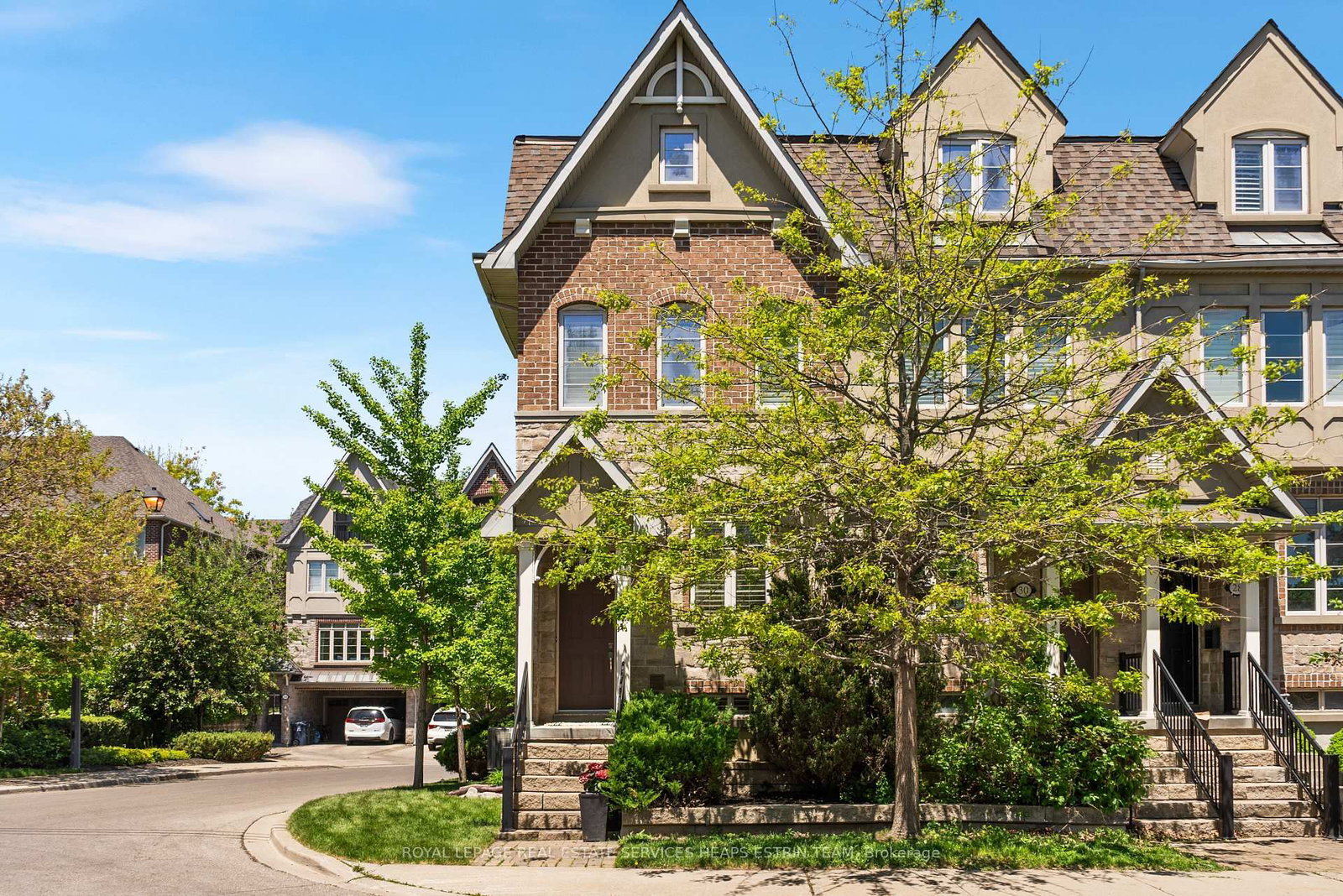 32 Mendota Rd, Toronto, view 2